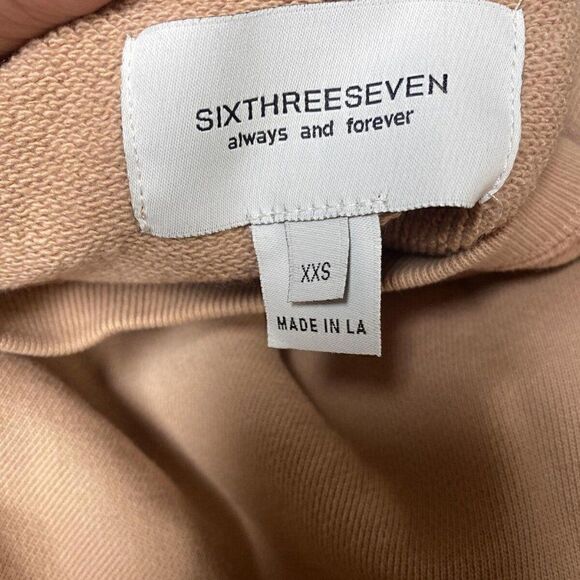 SIXTHREESEVEN Women's The Raglan Crewneck Sweatshirt in Nude Pink Size XXS (9-2) - Picture 3 of 5